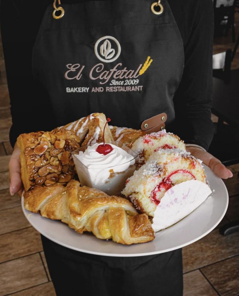 Panaderia El Cafetal — Orlando