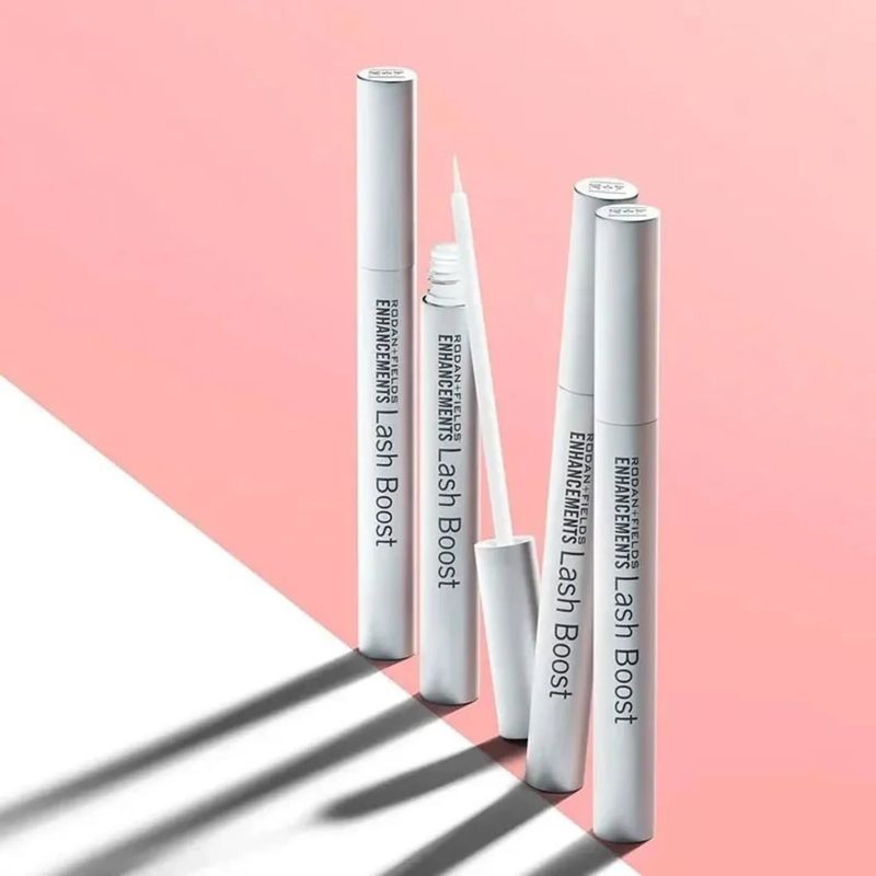 9 Top-Rated Eyelash Growth Serums You Can Count On