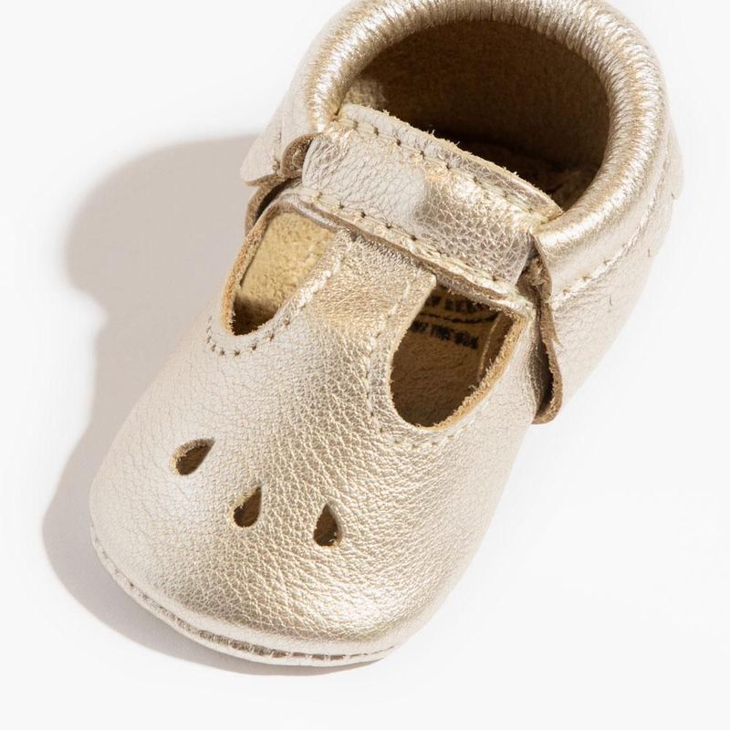 10 Perfect Shoe Picks for Babies Learning to Take Their First Steps