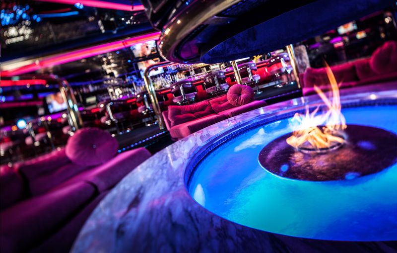 Peppermill Restaurant & Fireside Lounge