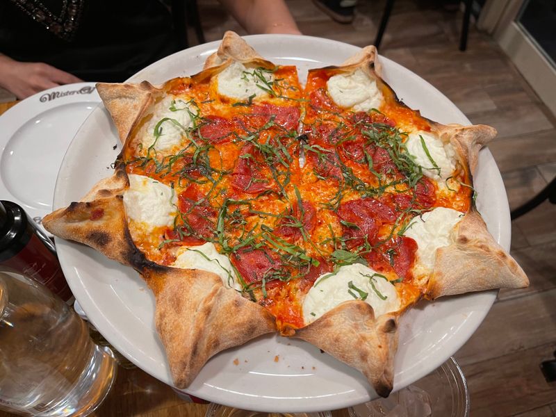 Mister O1 Extraordinary Pizza (Miami Beach)