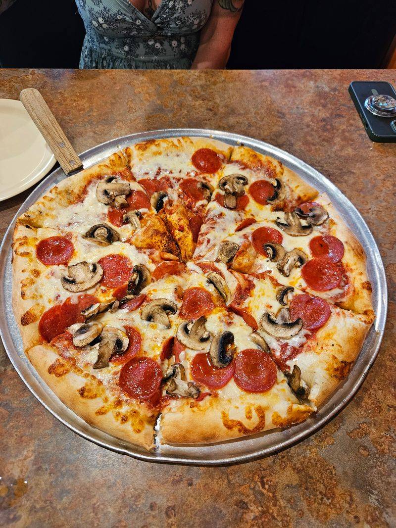 Moon River Pizza — Jacksonville