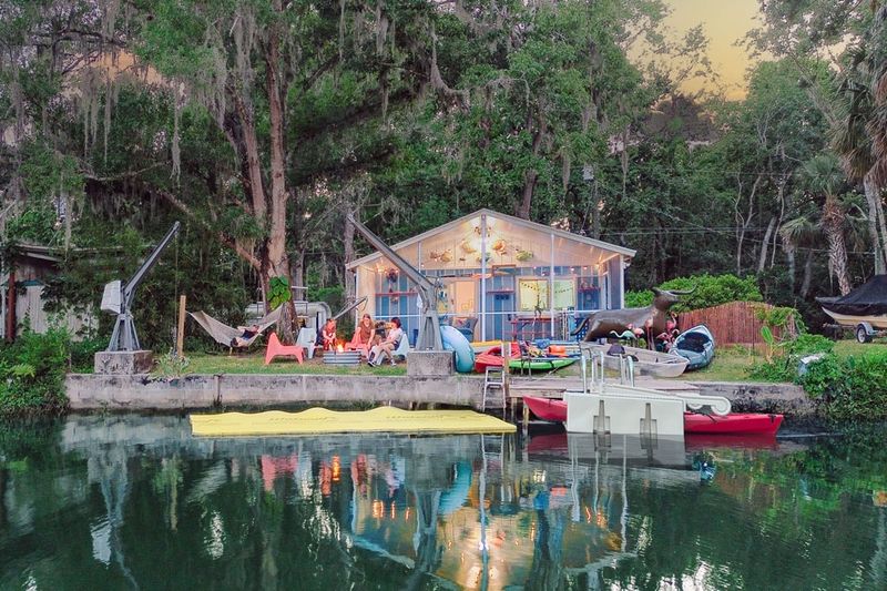 Funky Flamingo River Cottage — Spring Hill, FL