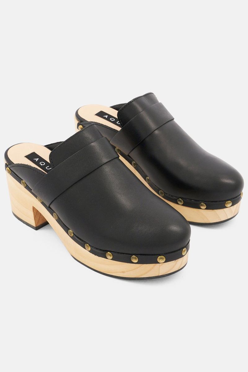 Aqua Women's Soho Clogs