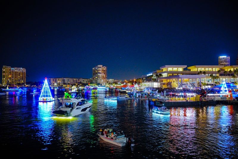 Holiday Lighted Boat Parade — Tampa