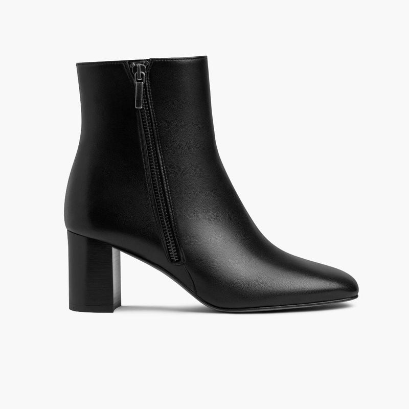 Elegant Heeled Boots