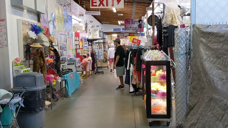 Red Barn Flea Market – Bradenton