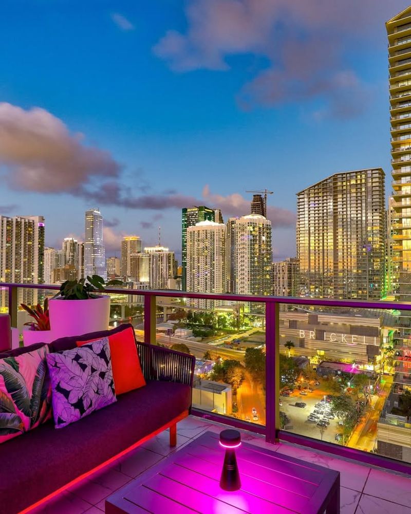 Rosa Sky — Miami, FL