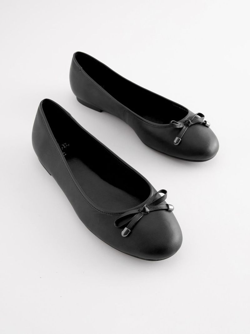 Round-Toe Ballet Flats (with No Structure)