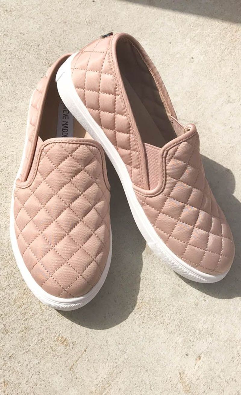 Steve Madden Women's Ecentrcq Sneaker