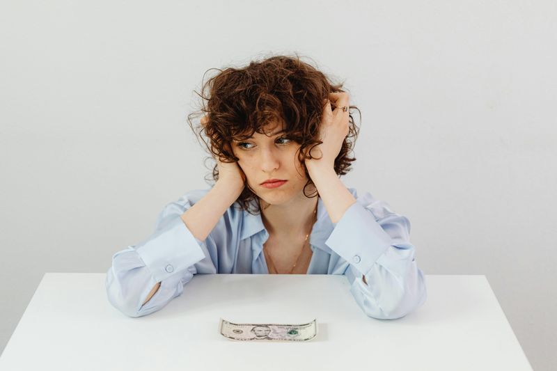 13 Budgeting Tips That Actually Help Real People Save Money