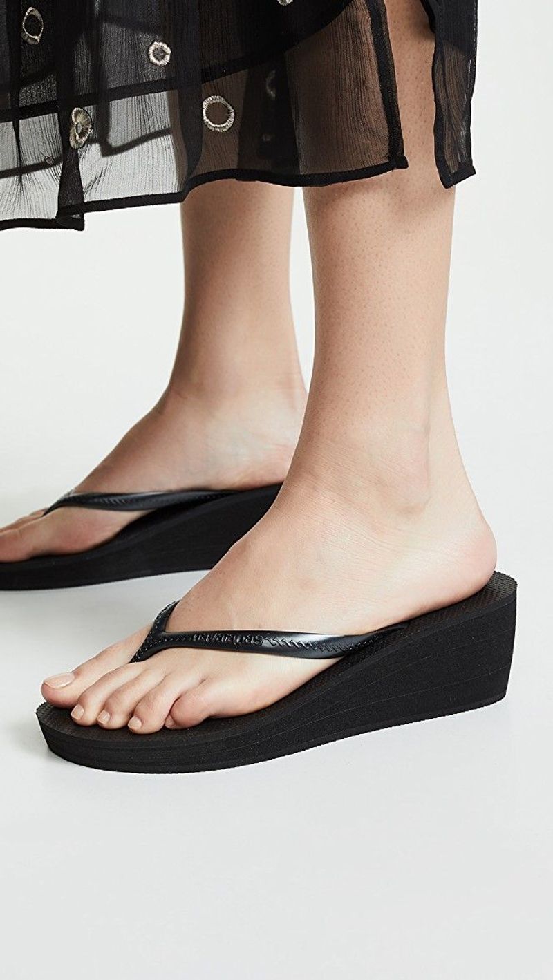 Wedge Flip-Flops