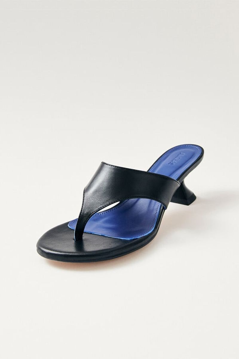 ALOHAS Tess Flip Flop