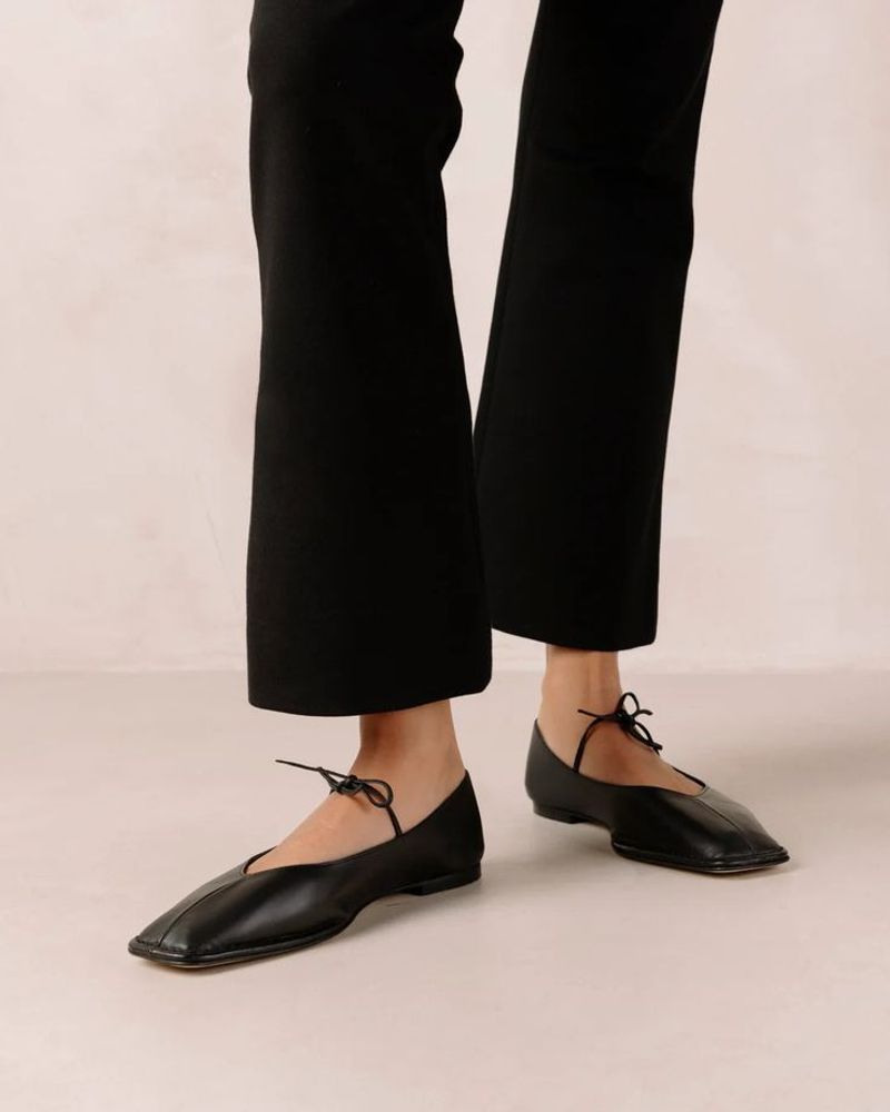 Ultra-Minimalist Ballet Flats