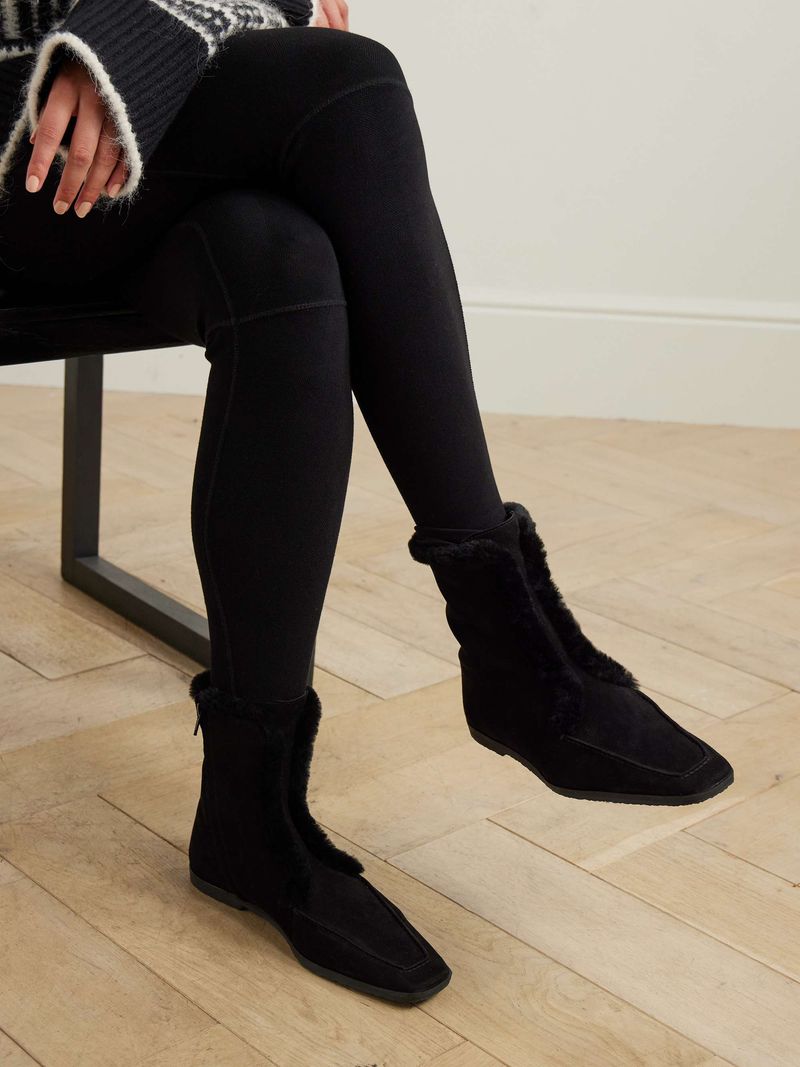 Zip Side Minimalist Boots