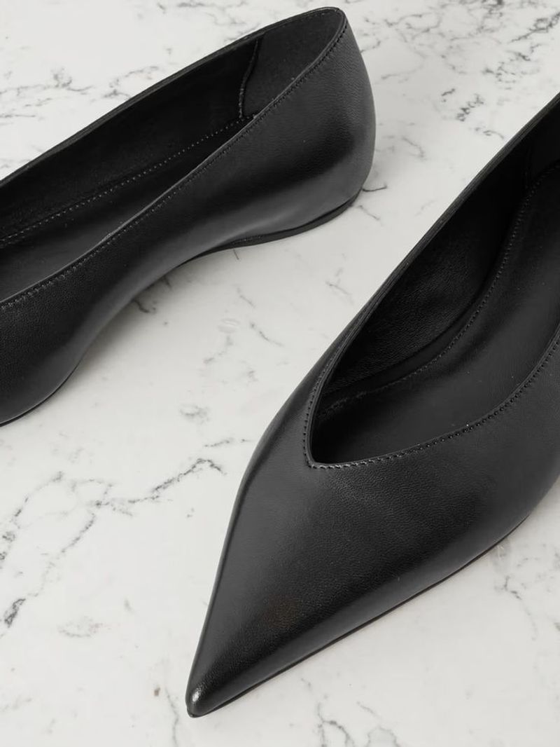 Stiff or Rigid Shoes
