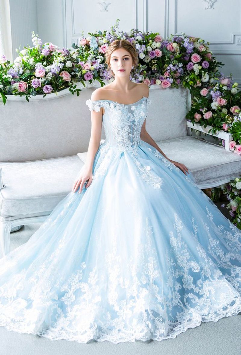 Overly Themed Gowns (Think “Fairy Tale Princess”)