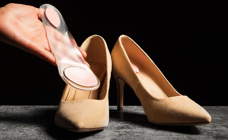 Examine the Heel Attachment