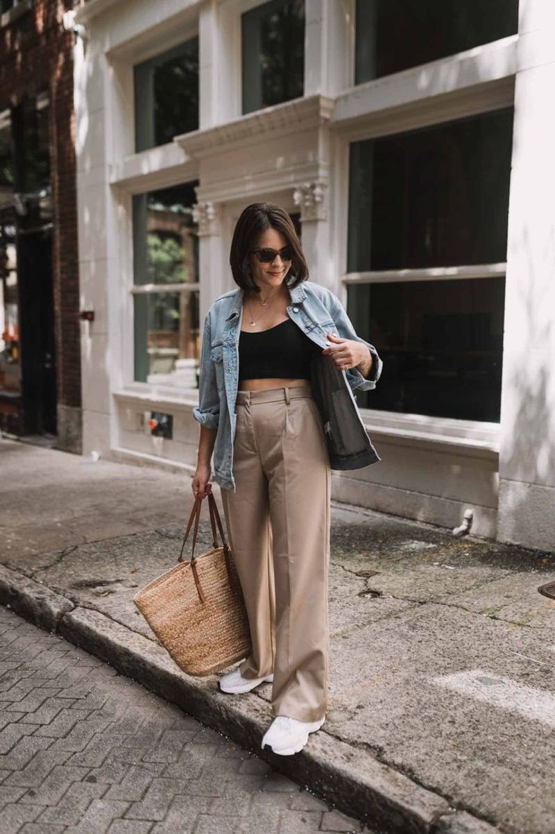 Wearing Chunky Sneakers with Bulky Bottoms