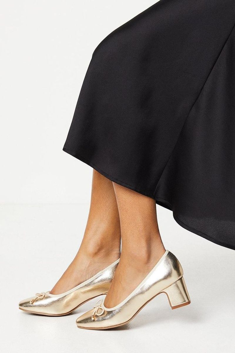 Low Block-Heel Pump