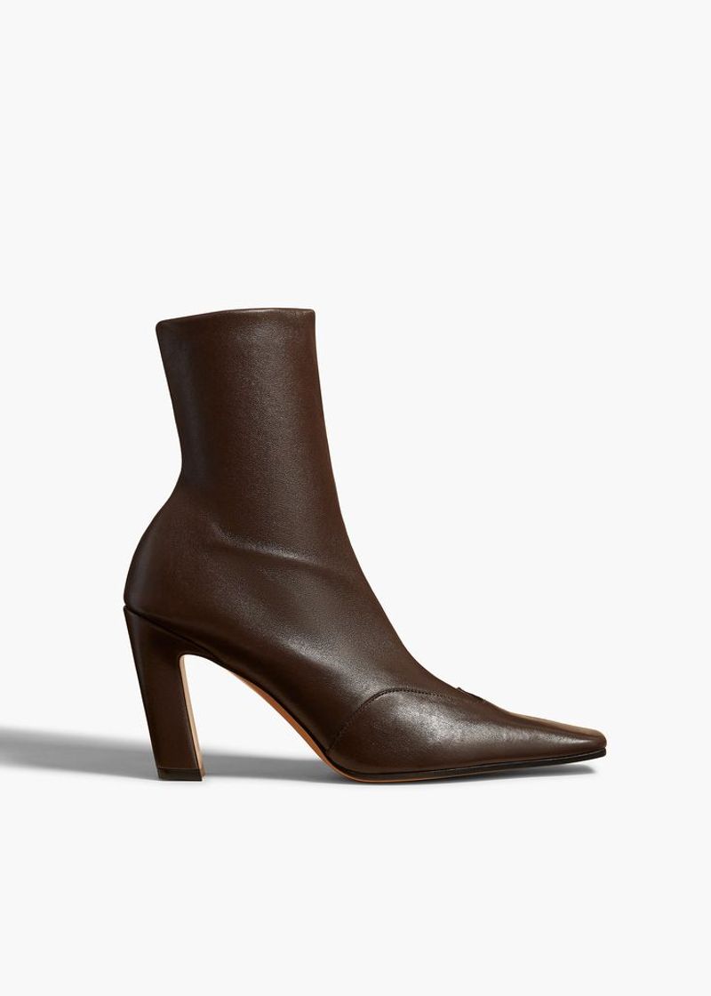 The Snakeskin-Effect Style