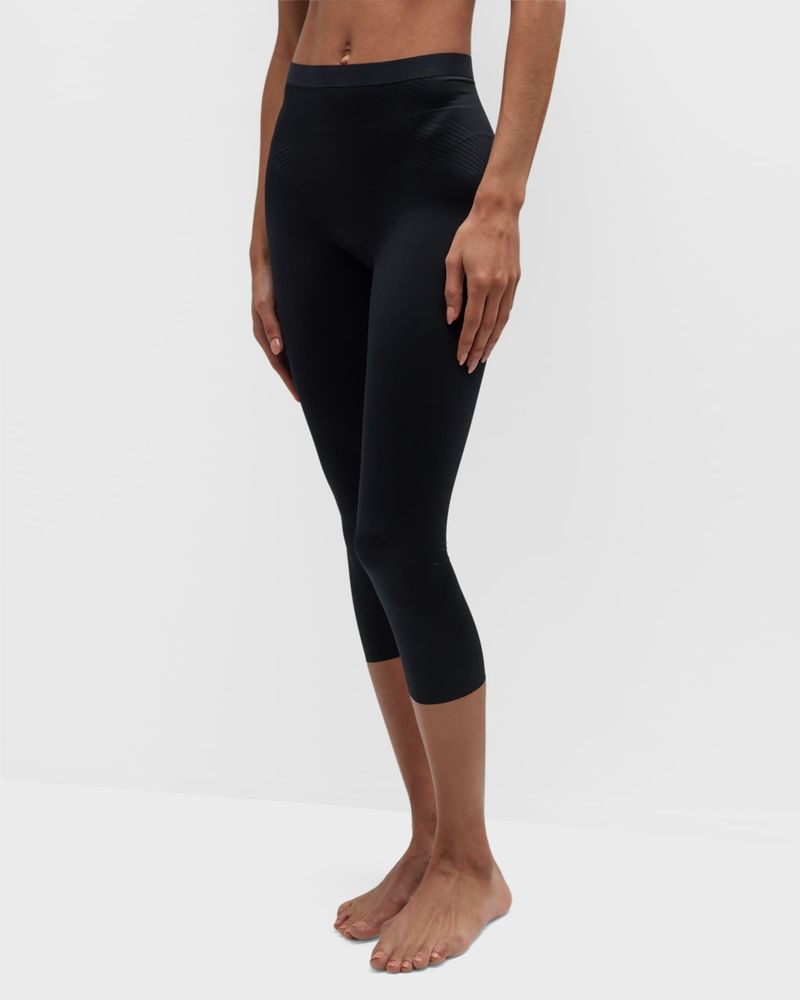 SPANX – Spanxshape Invisible Capri Pants (Medium Control)