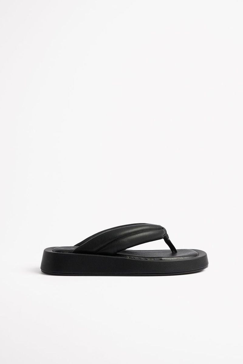 Padded Leather Flip-Flops