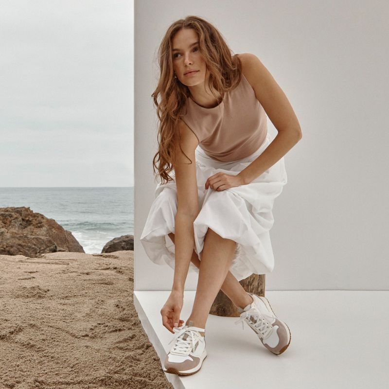 Vionic Monarch Sneakers 