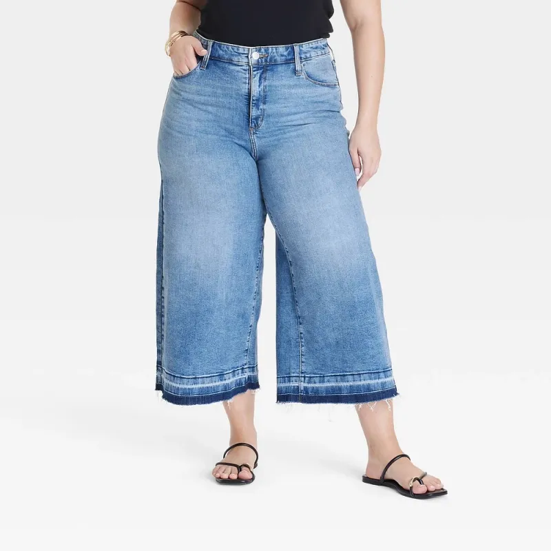 Ava & Viv High-Rise Capri Pants