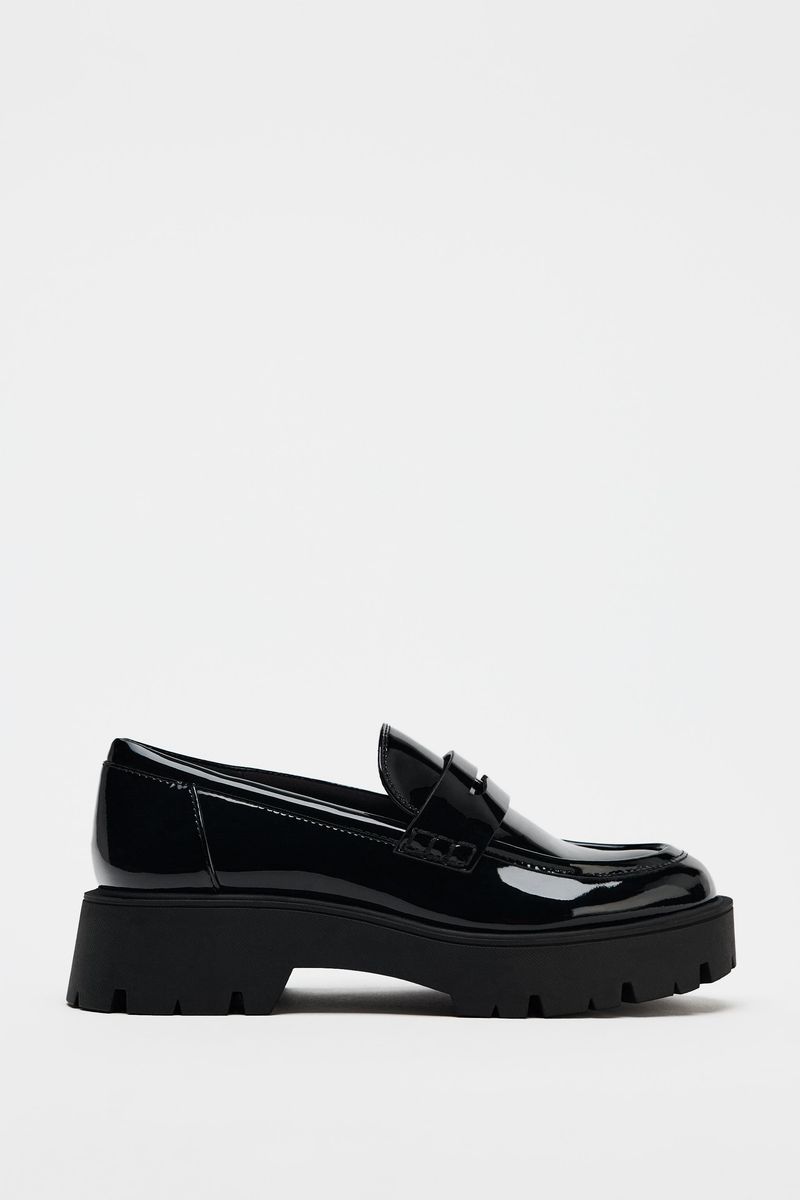 Treaded Sole Loafers – Black