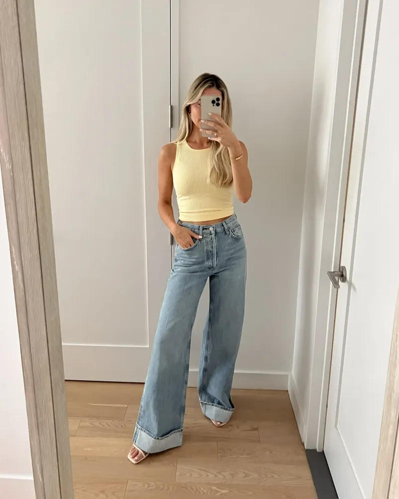 Wide-Leg Jeans