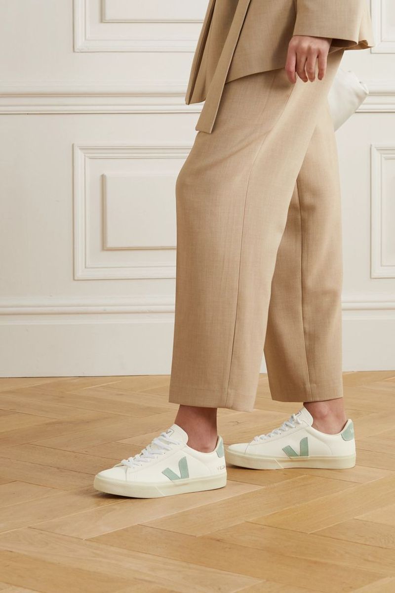 Opt for Streamlined Silhouettes