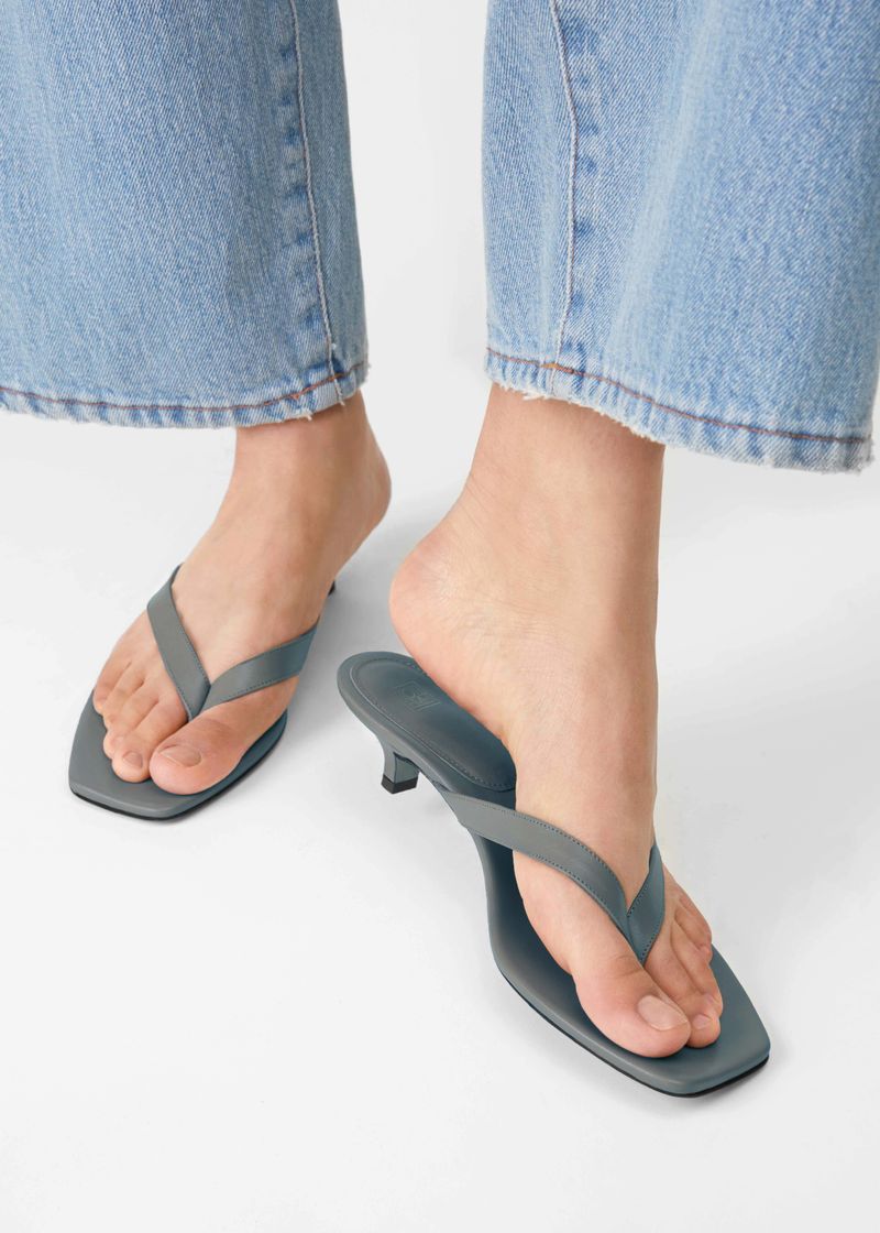 TOTEME Kitten Heel Flip Flop