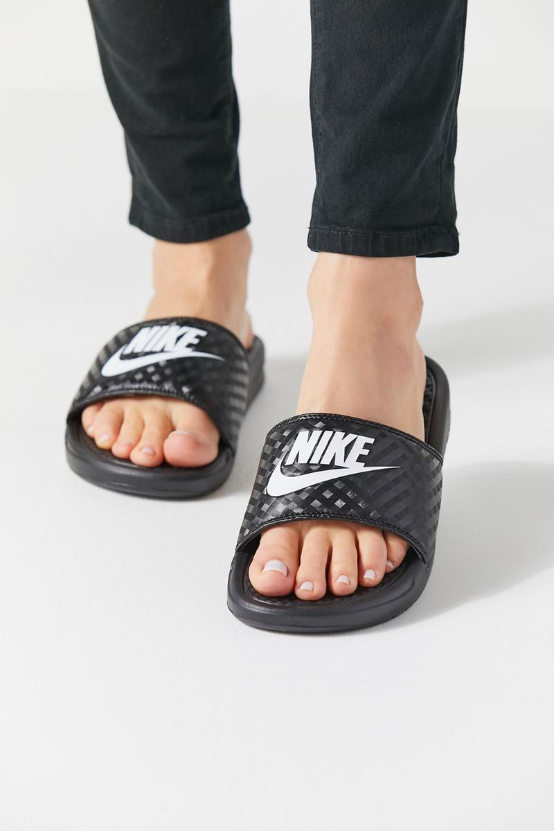Nike Benassi JDI Slides