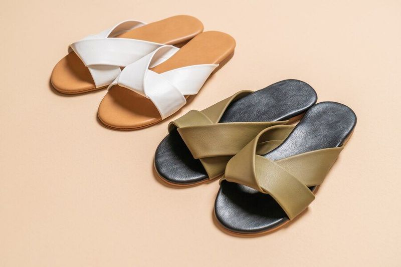 Leather Slide Sandals (With Structure)