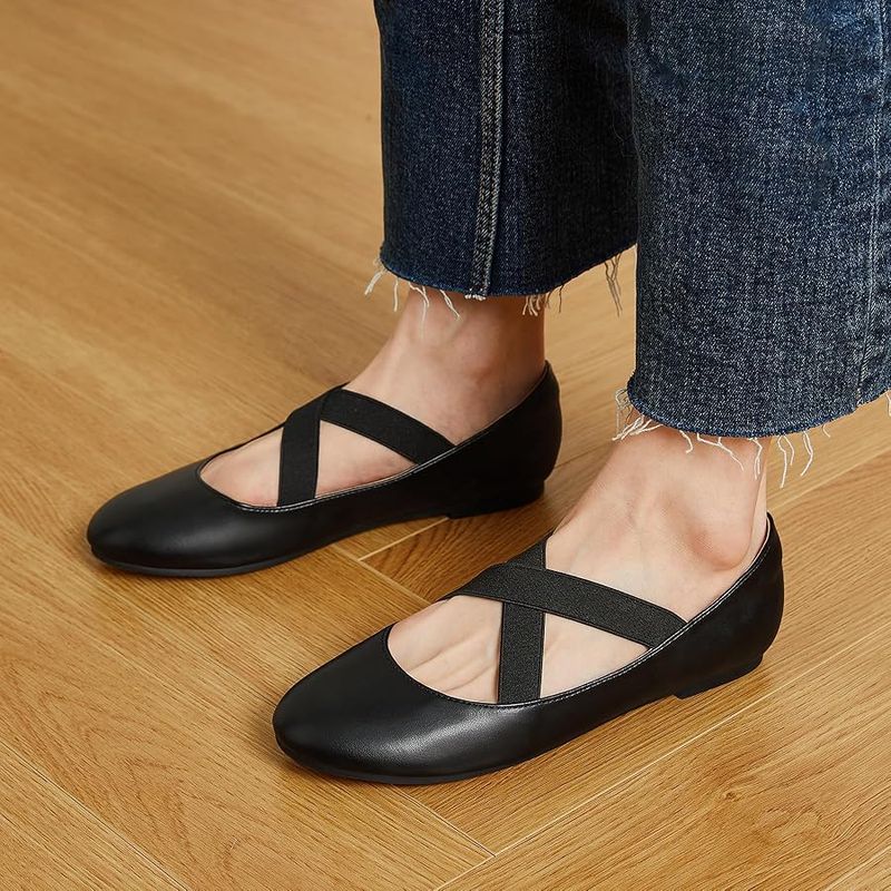 Shiny Faux Leather Ballet Flats with Elastic Trim