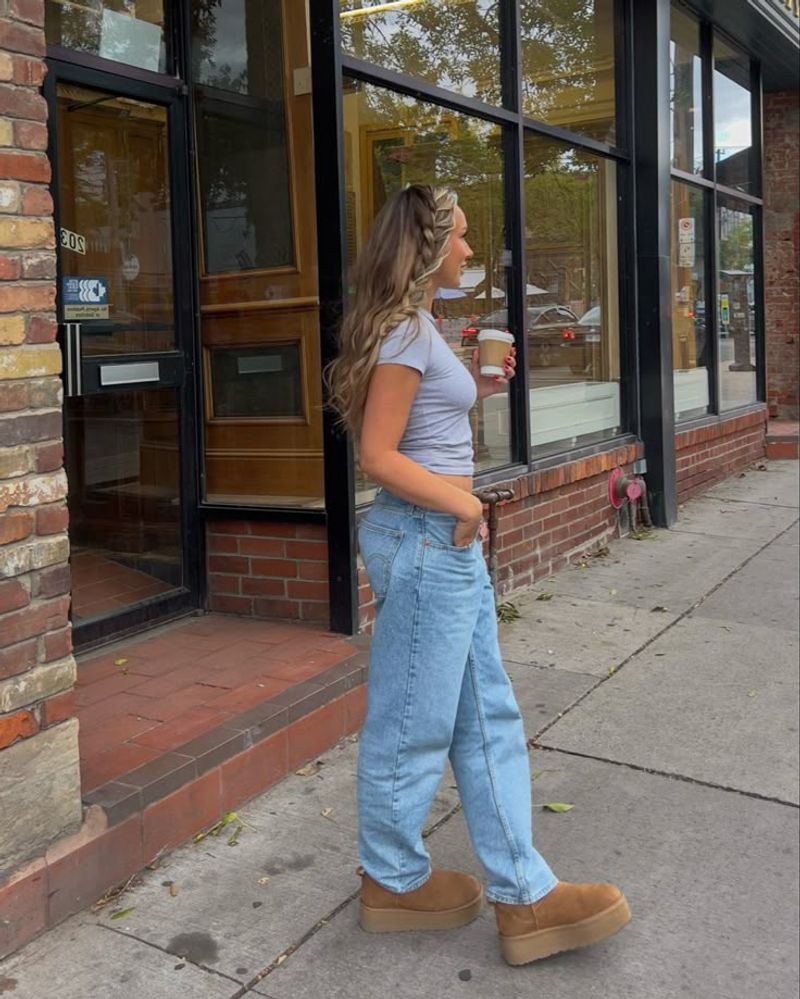 UGG Minis or Platform UGGs