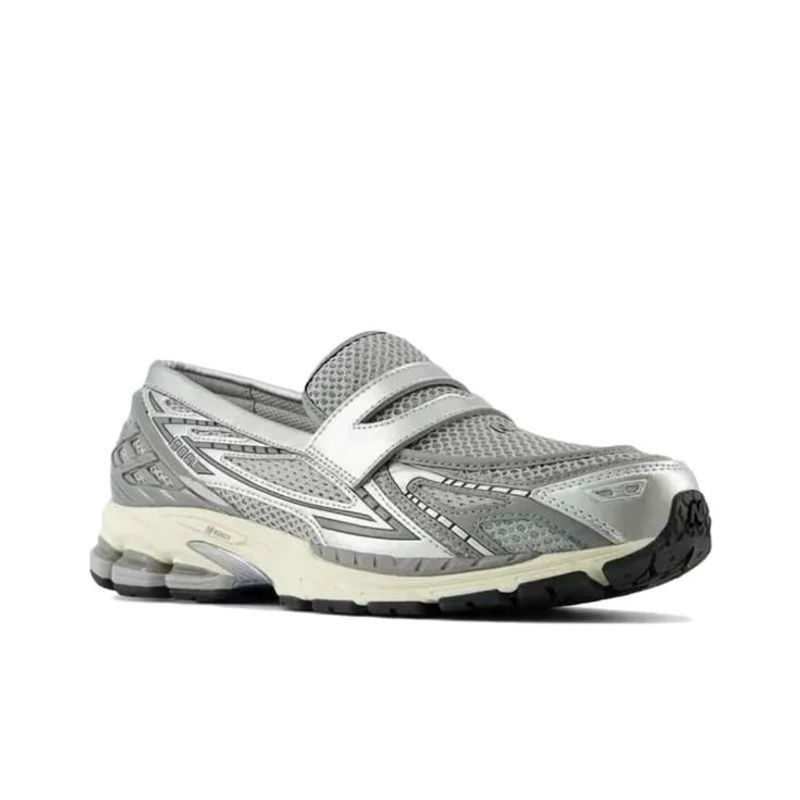 New Balance 1906L Silver Sneakers
