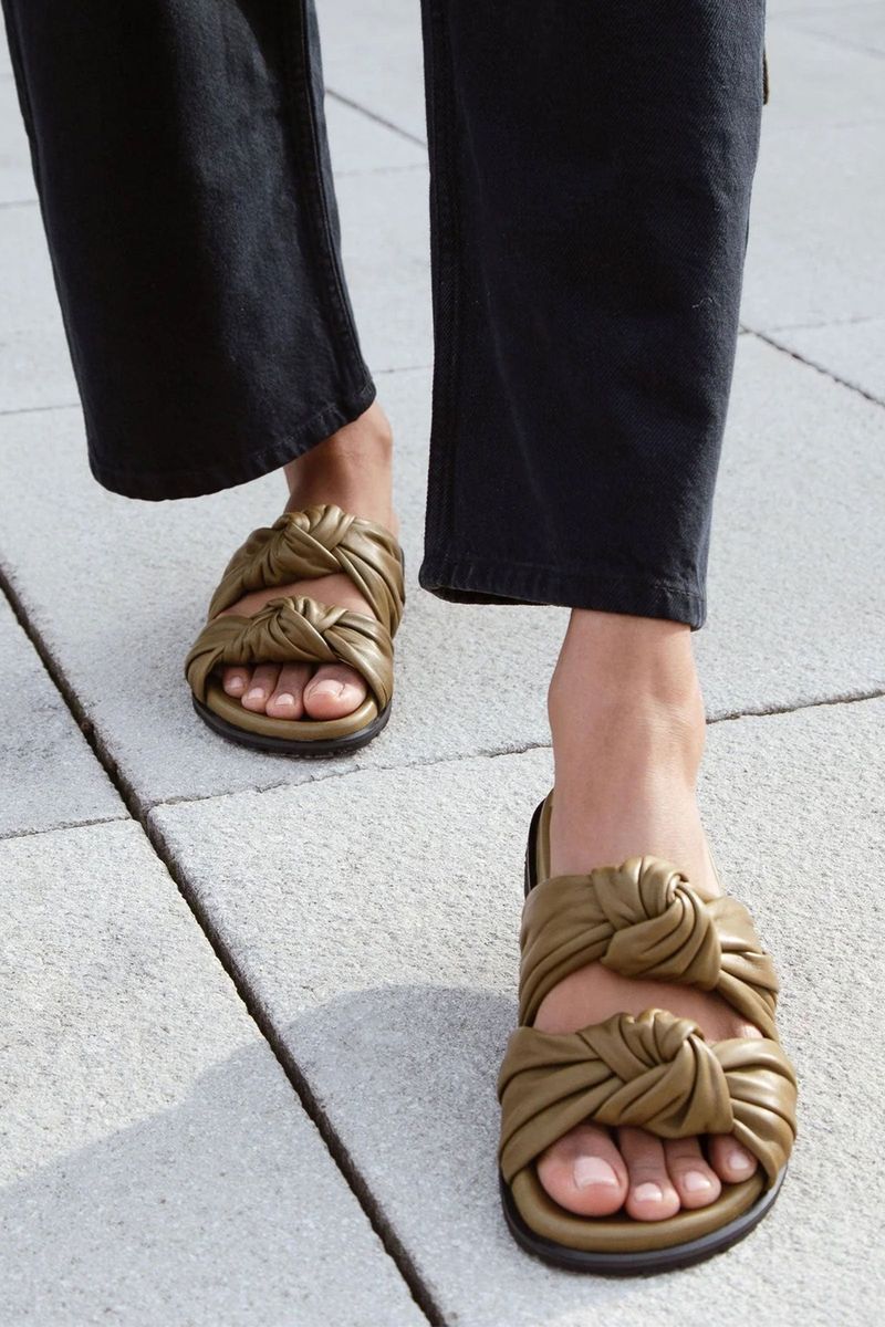 Dear Frances 'Tye' Slides