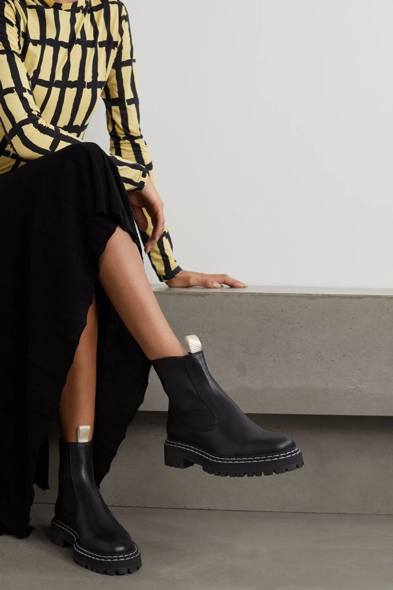Chelsea Boots with Tread