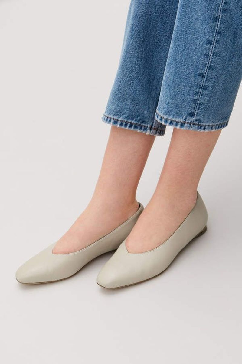 Cos – Leather Ballerina Flats
