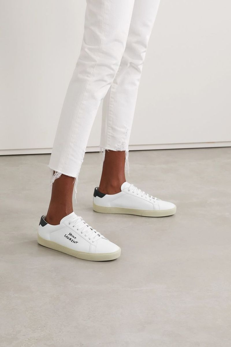 Minimalist White Leather Sneakers