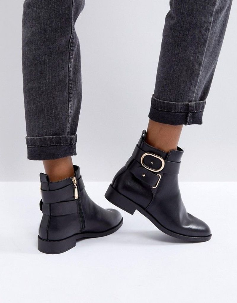 Ankle Boots (Low-Heeled or Flat)