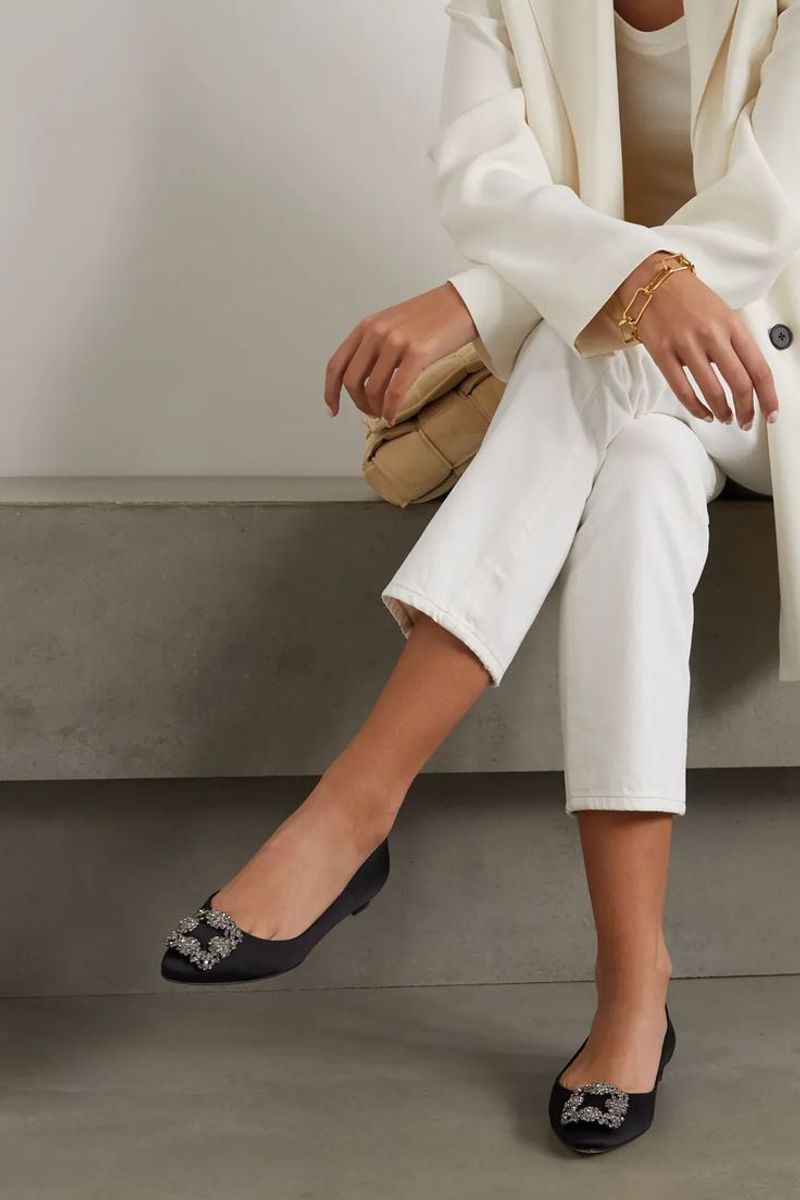 Statement Pointed Flats