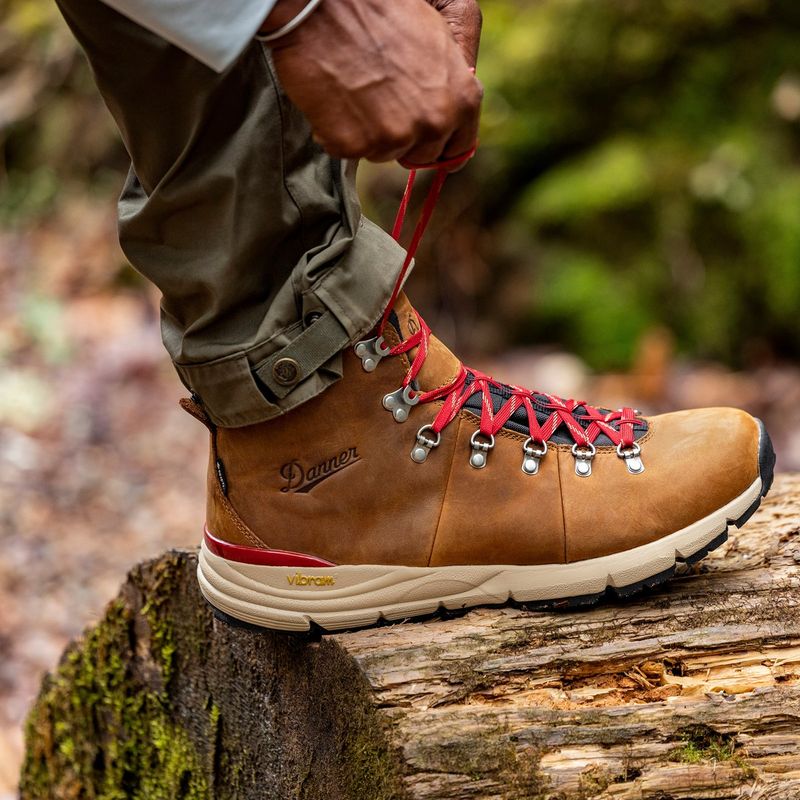Danner Mountain 600