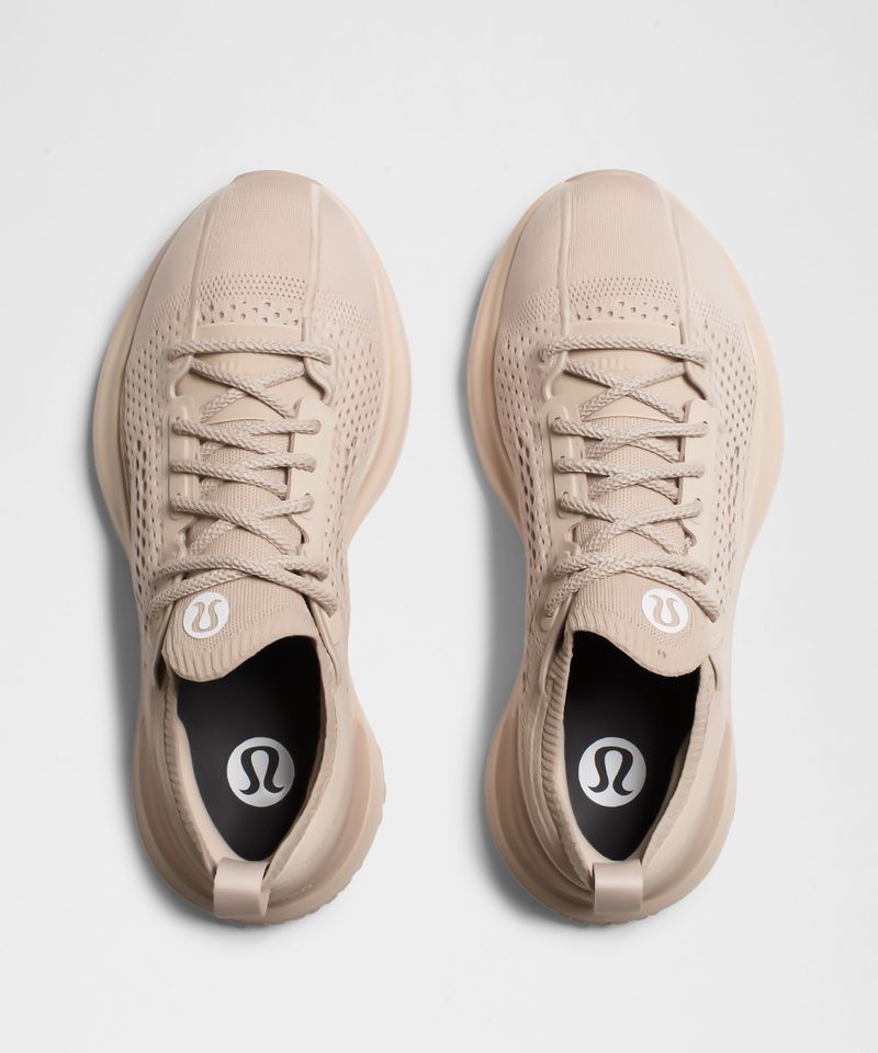 Lululemon Chargefeel 3