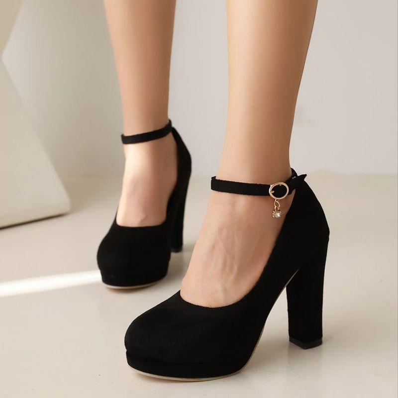 Round-Toed Pumps