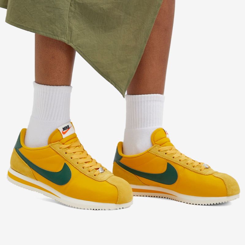 Vintage-Inspired Track Classics