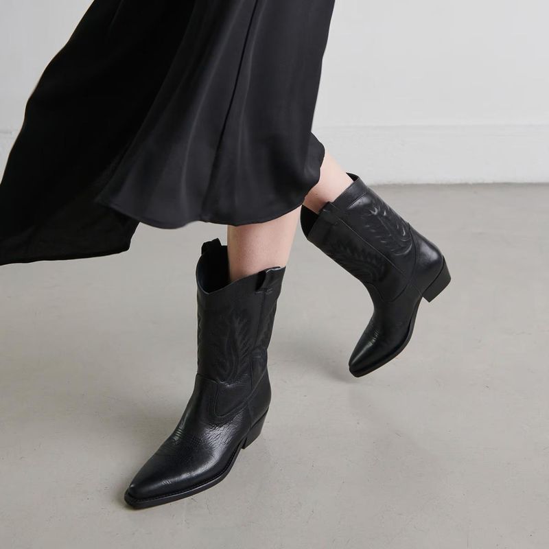 Jonak Pointed-Toe Leather Boots