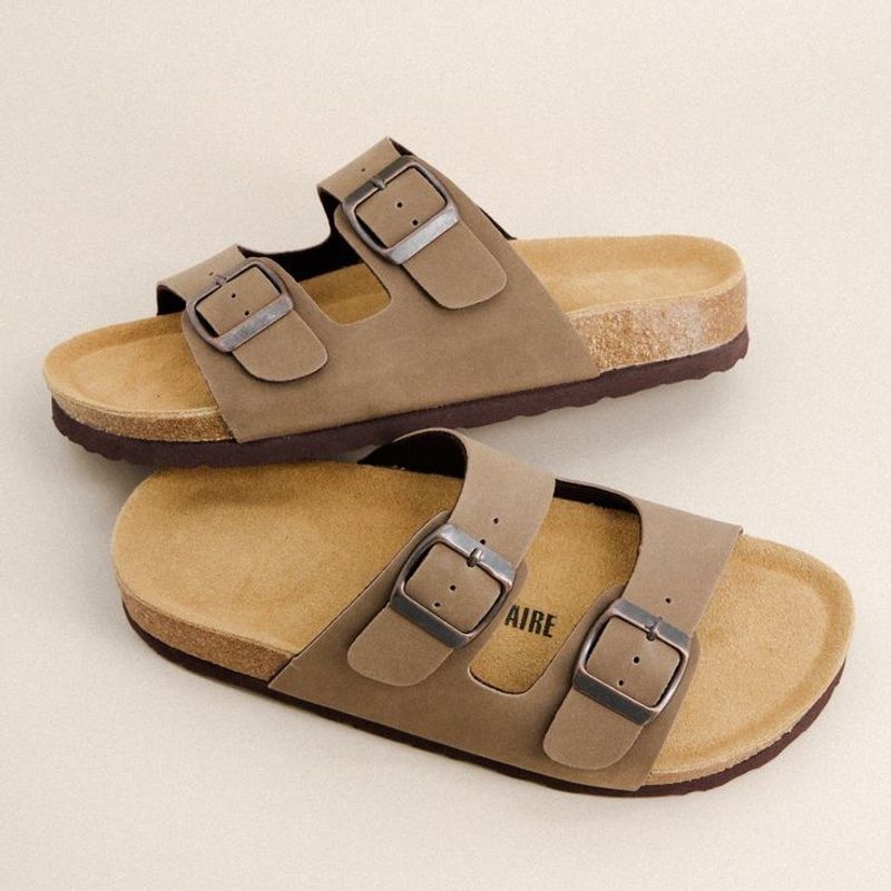 CUSHIONAIRE Lane Cork Footbed Sandals